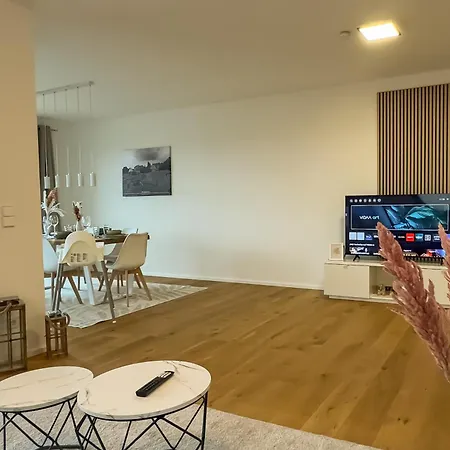 Keep Hosting M11 Am Kocher Mit Balkon, Kueche Und Parkplatz *